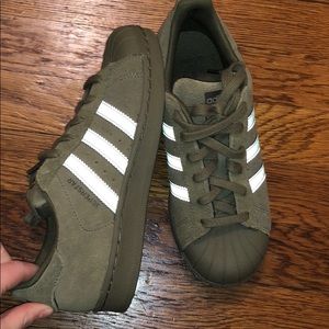 RARE all olive suede superstars